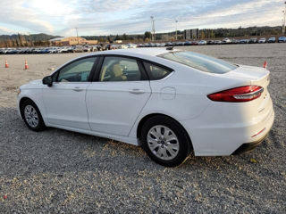 Ford Fusion foto 6