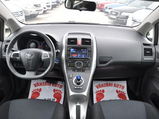 Toyota Auris foto 7