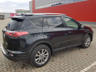 Toyota Rav 4 foto 4