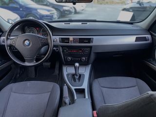 BMW 3 Series foto 7