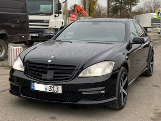 Mercedes S-Class