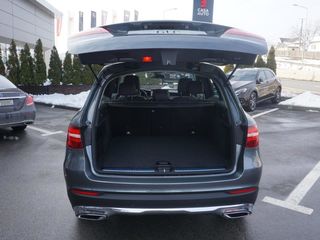 Mercedes GLC foto 10