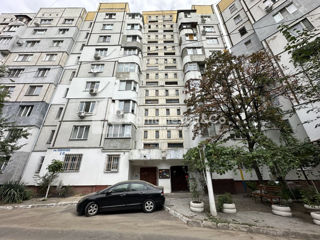 1-комнатная квартира, 50 м², Центр, Кишинёв