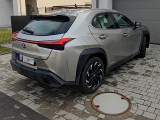 Lexus UX foto 4