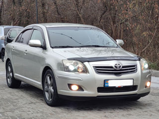 Toyota Avensis foto 3