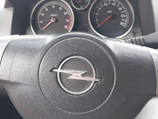 Opel Astra foto 4