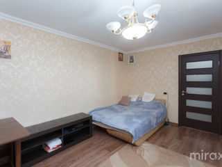 Apartament cu 2 camere, 50 m², Centru, Chișinău foto 5