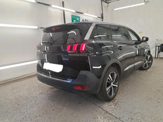 Peugeot 5008 foto 3