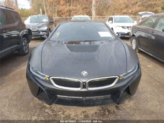 BMW i8 foto 2