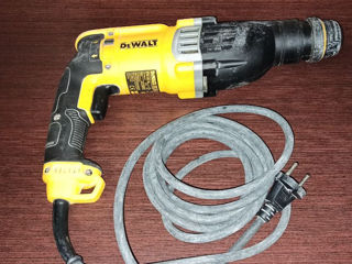 Перфоратор dewalt 900 watt в отличном состоянии с кейсом и без кейса foto 5