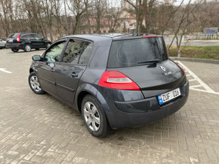 Renault Megane foto 4