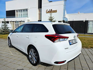 Toyota Auris foto 3