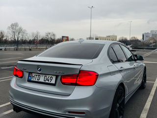 BMW 3 Series foto 5