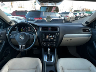 Volkswagen Jetta foto 12