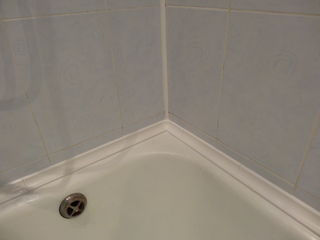 Плинтус - уголок бордюр керамический для ванной - белый, цветн. Установка.Plinta - colt bordura cera foto 2
