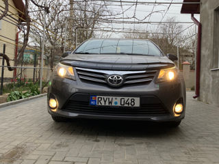 Toyota Avensis foto 6