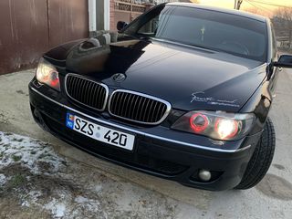 BMW 7 Series foto 1