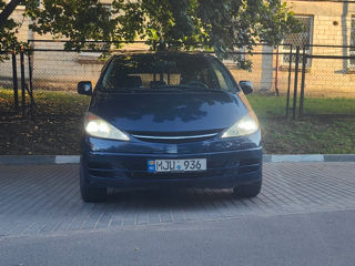 Toyota Previa foto 1