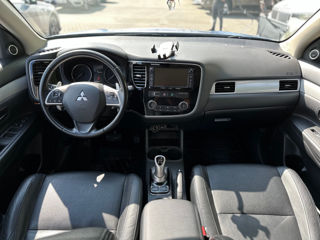 Mitsubishi Outlander foto 15