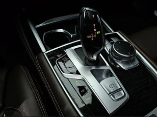 BMW 7 Series foto 9