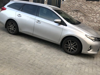 Toyota Auris foto 2