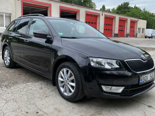 Skoda Octavia foto 2