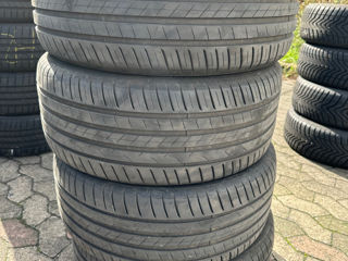 4X 245 / 45 R17 Vara