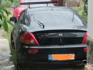 Hyundai Coupe foto 2