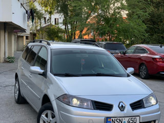 Renault Megane foto 1