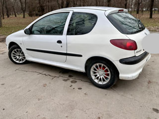 Peugeot 206 foto 3