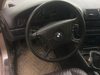 BMW 5 Series foto 5