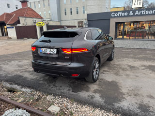 Jaguar F-PACE foto 4