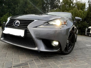 Lexus IS Series foto 3