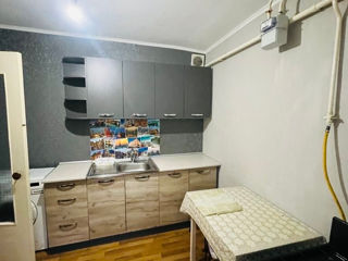 Apartament cu 2 camere, 59 m², Poșta Veche, Chișinău foto 1