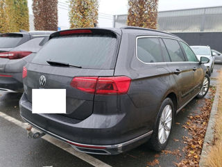 Volkswagen Passat foto 3