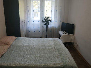 Apartament cu 2 camere, 47 m², Botanica, Chișinău foto 2