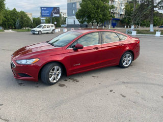 Ford Fusion foto 2