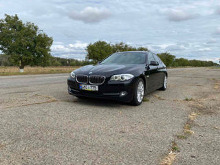 BMW 5 Series foto 1