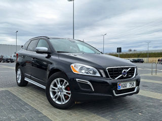 Volvo XC60 foto 1