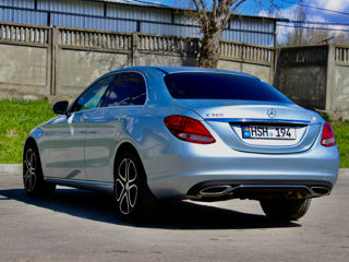 Mercedes C-Class foto 6