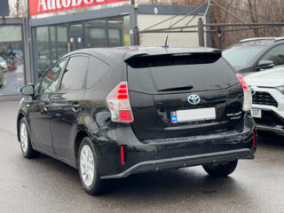 Toyota Prius + foto 7