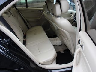 Mercedes C Class foto 9