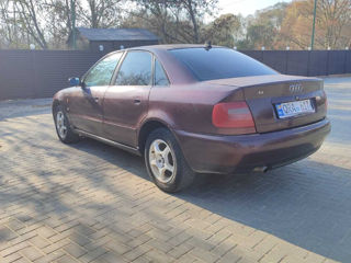 Audi A4 foto 2