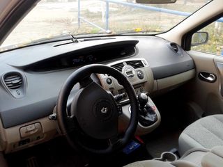 Renault Scenic foto 3