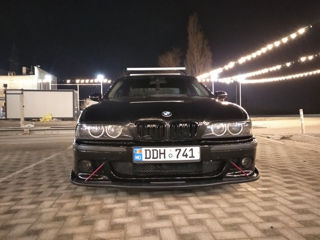 BMW 5 Series foto 7