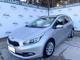 KIA Ceed Sw foto 2