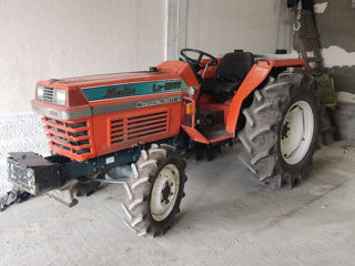 Kubota L1 285 foto 4