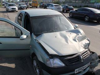 Dacia Logan foto 1