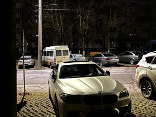 BMW 5 Series foto 6