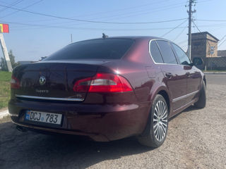 Skoda Superb foto 3